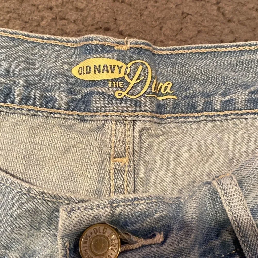 Old Navy Light Denim Distressed Jean Shorts Cut Off Shorts Sizw 6
